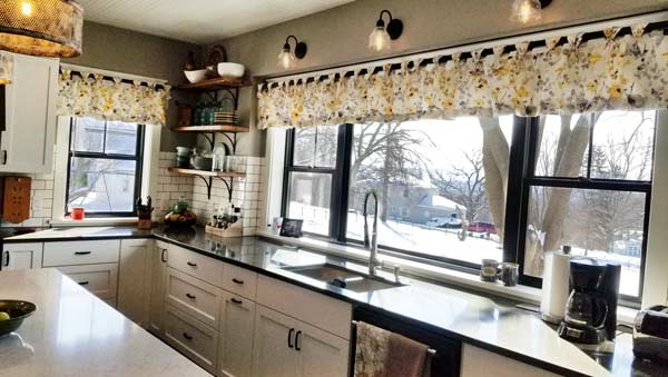 Tab-top valance
