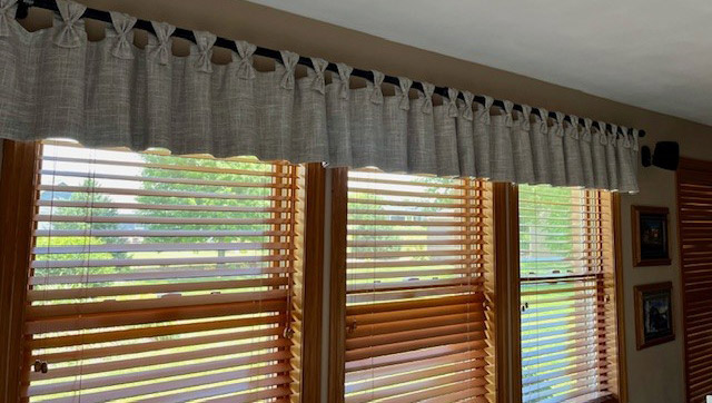 Tab-top valance
