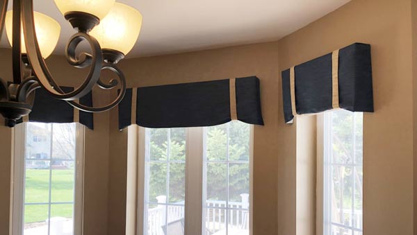 Blue valance with tie ups